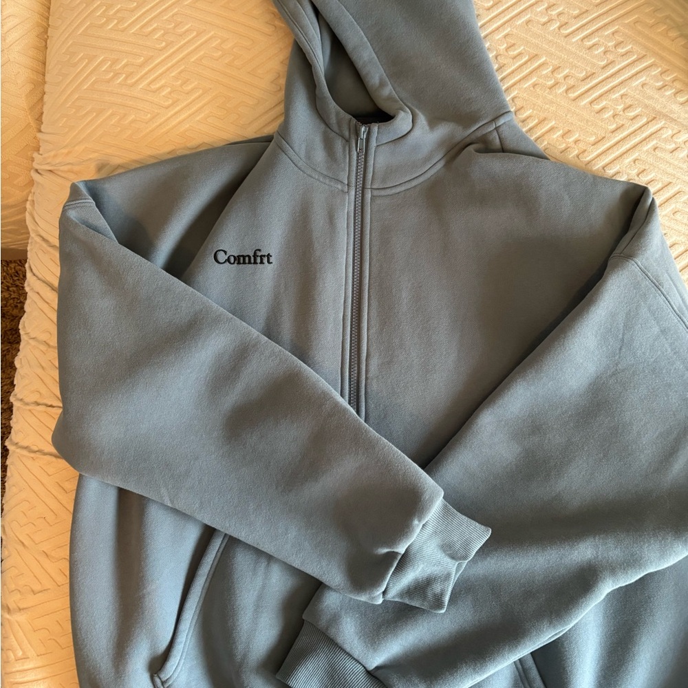 Blue Zip Up Sweatshirt with Hood and Long Sleeves